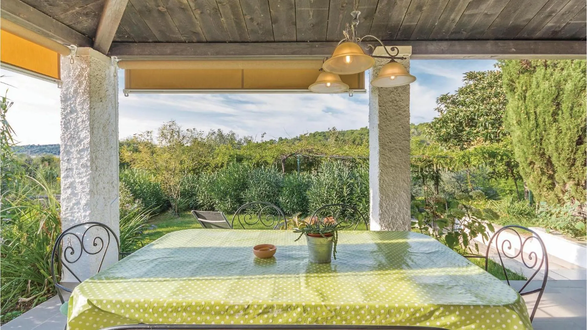 Pet Friendly Apartment In Pula With Wifi 0*,