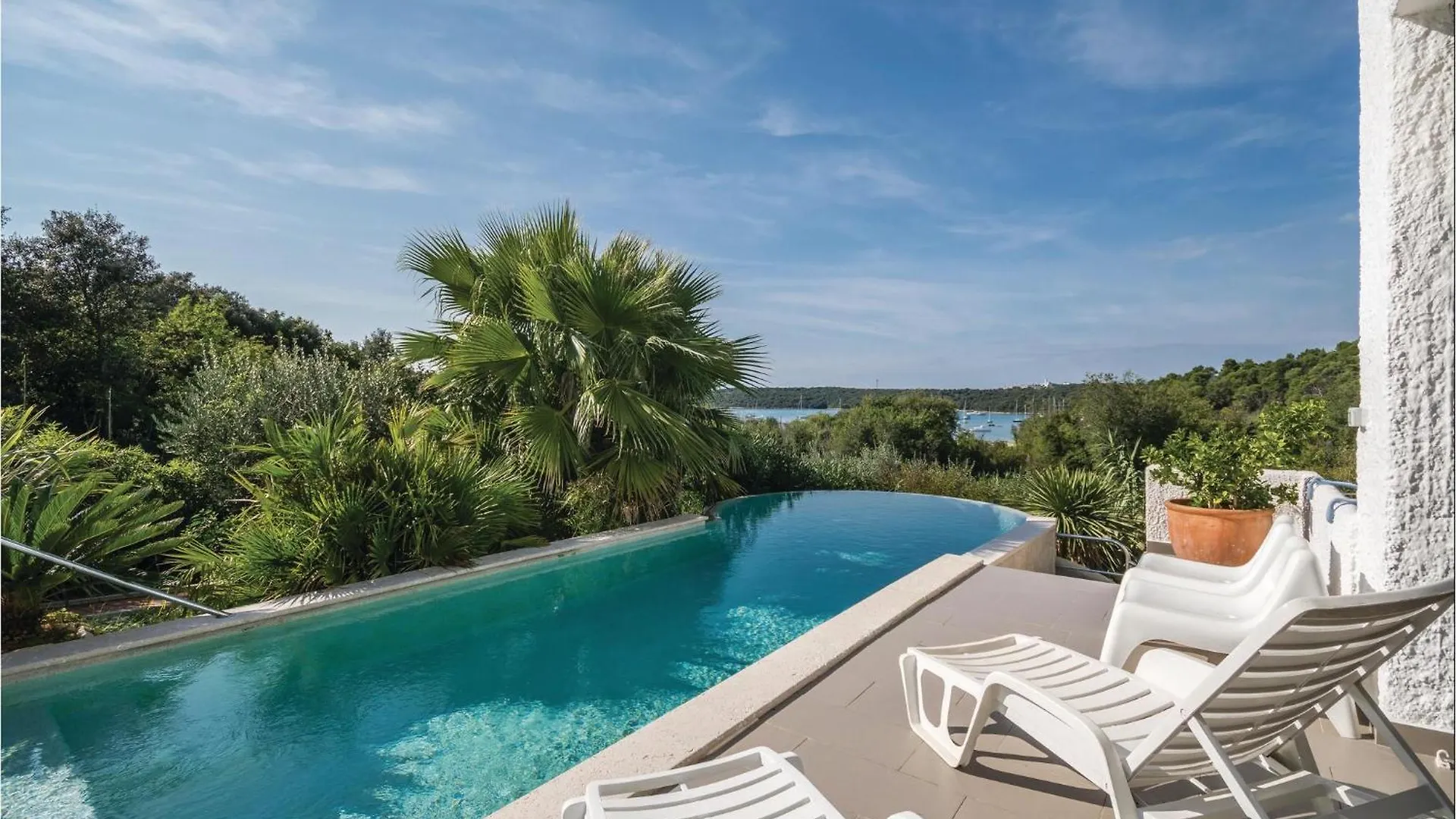 Pet Friendly Apartment In Pula With Wifi